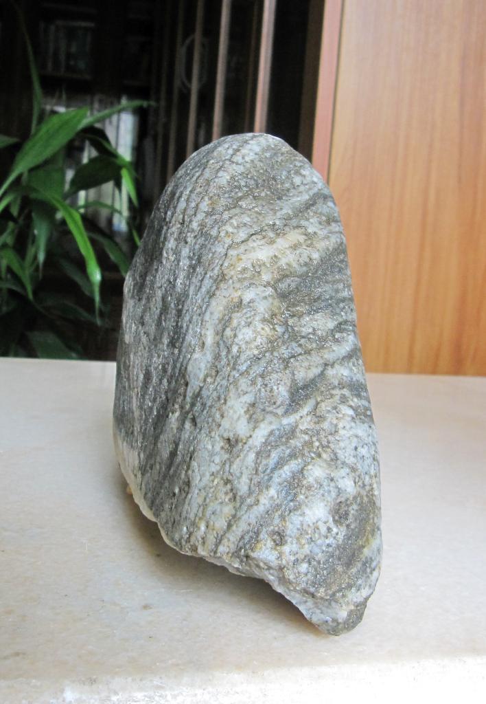 天然奇石观赏石造型石图案石案头石京密石原石摆件:凝固的流体