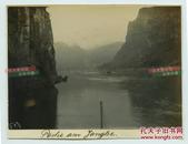 清代或民国早期山扬子江长江三峡，四川重庆到湖北宜昌之间的一段江面秀丽风光