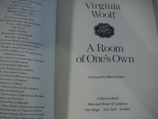 a room of one"s own 伍尔芙《一间自己的房间》,董桥爱读的作家
