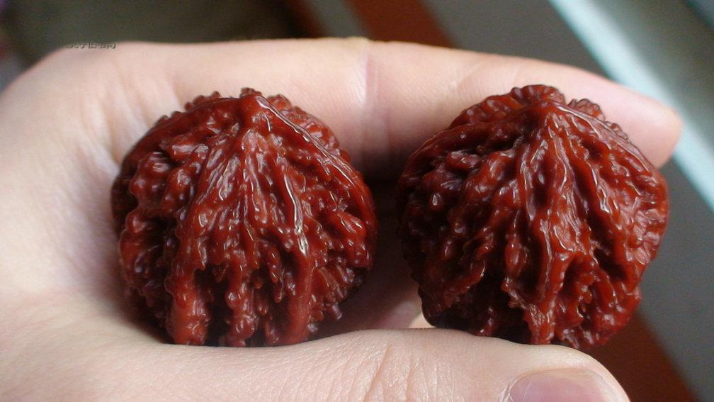 已包浆灯笼文玩核桃 把玩核桃玉化配对纹理漂