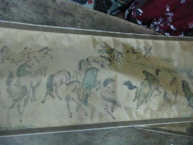 画轴 百马图【仿古做旧】绸面400x36厘米