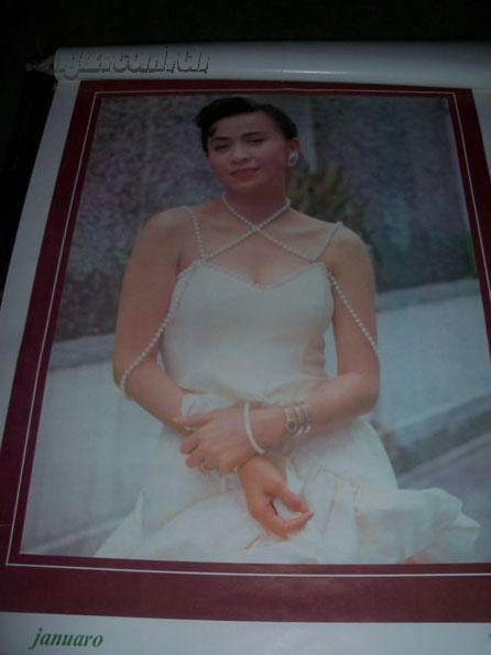 1992年 华夏倩影 明星挂历 叶继红 叶倩文 刘嘉玲 伍宜娟 瞿颖 全13张