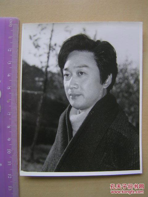 老照片【80年代,著名配音演员"乔榛"照片】