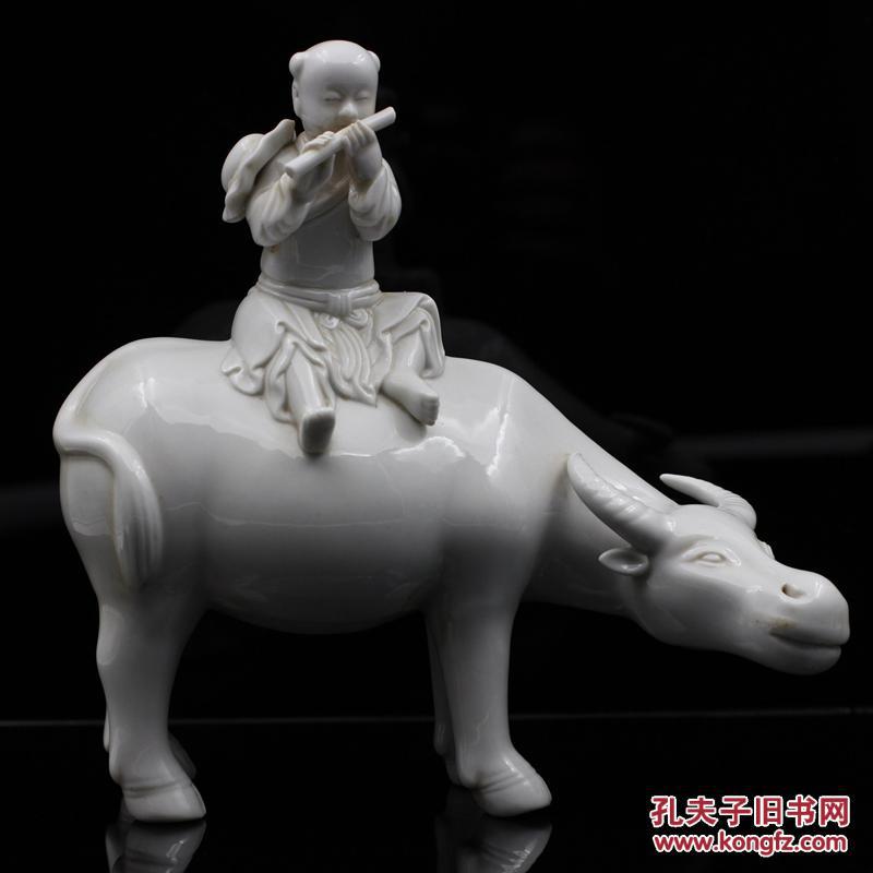 民国精美德化瓷牧童骑牛吹笛小摆件