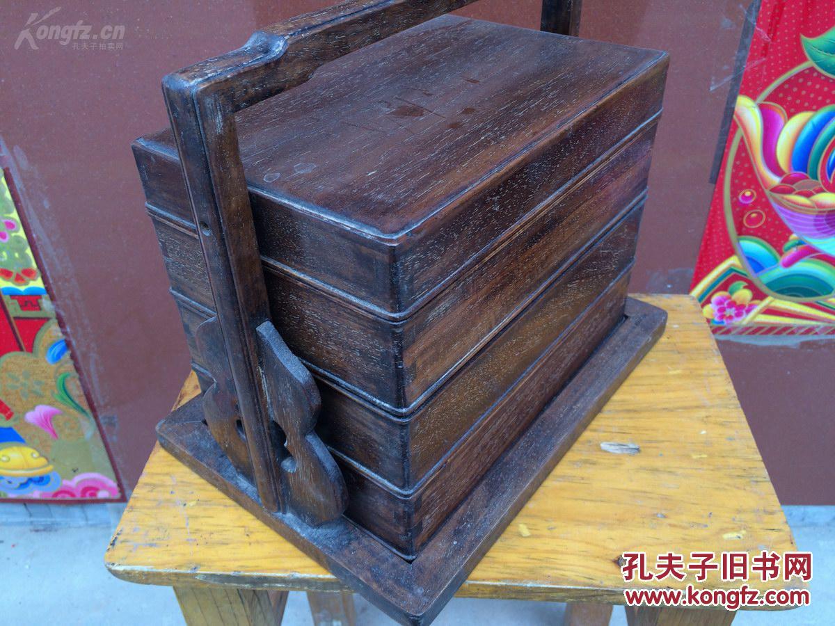 老花梨木四层食盒提篮 雕工细腻 造型饱满 木纹年轮清晰 年代不详