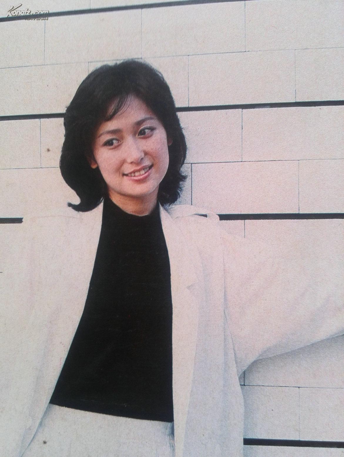 中国广播影视1988年第11期.彩铜版明星封面:左翎