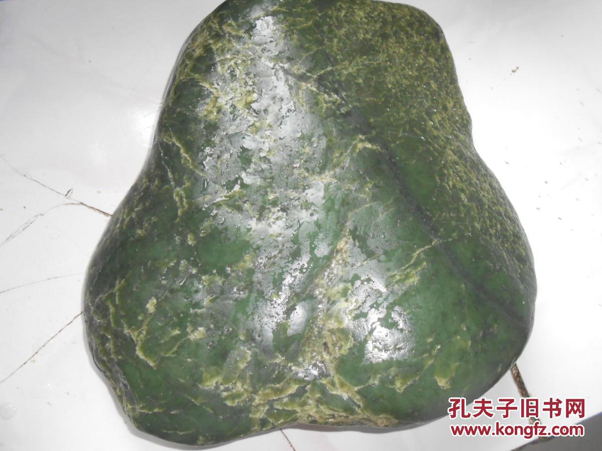 玛纳斯碧玉原石图片