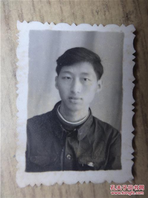 黑白老照片——穿中山装留影