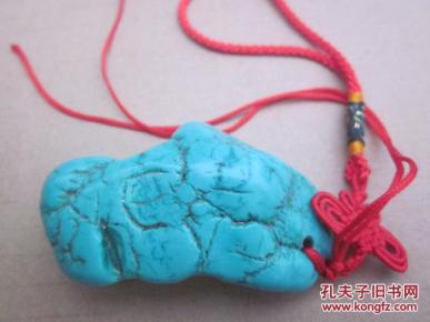 包邮发韵达。手玩小精品【绿松石一个】。形状