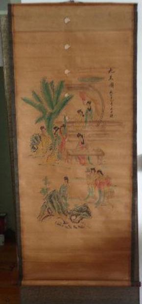 张大千九美女图工艺品画150×66厘米,有几滴水渍