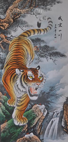 下山虎 绫锦精工装裱南木轴头仿画