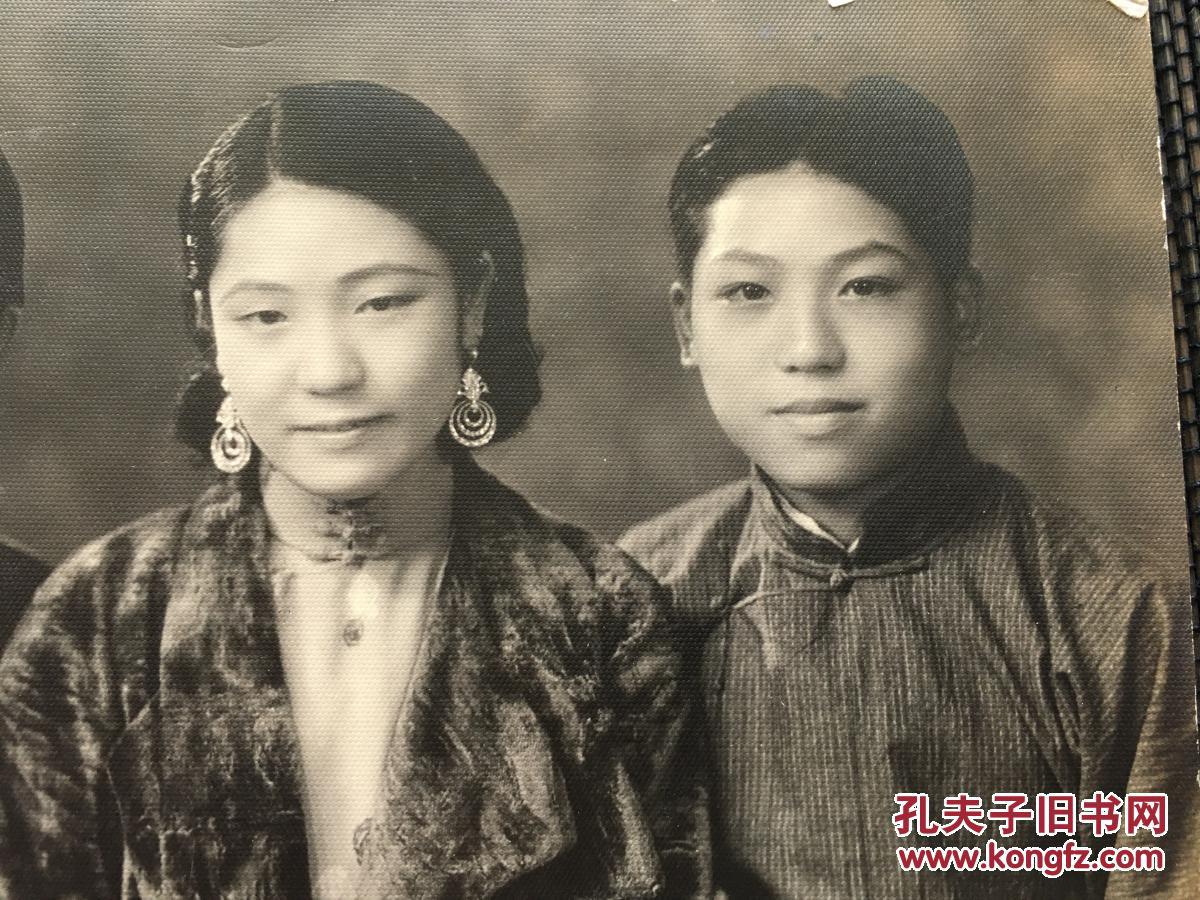[民国老照片]民国人物照 像是大户人家的小姐公子佣人