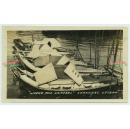 1930~1940年代银盐照片--- 民国上海老照片，长江之上运营的工部局舢板,当时黄浦江官方运营的交通摆渡工具. 尺寸为14.5厘米X9厘米，泛银