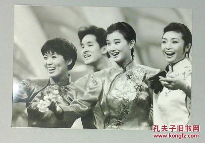 J3-1-037宋祖英照片 尺寸19*13