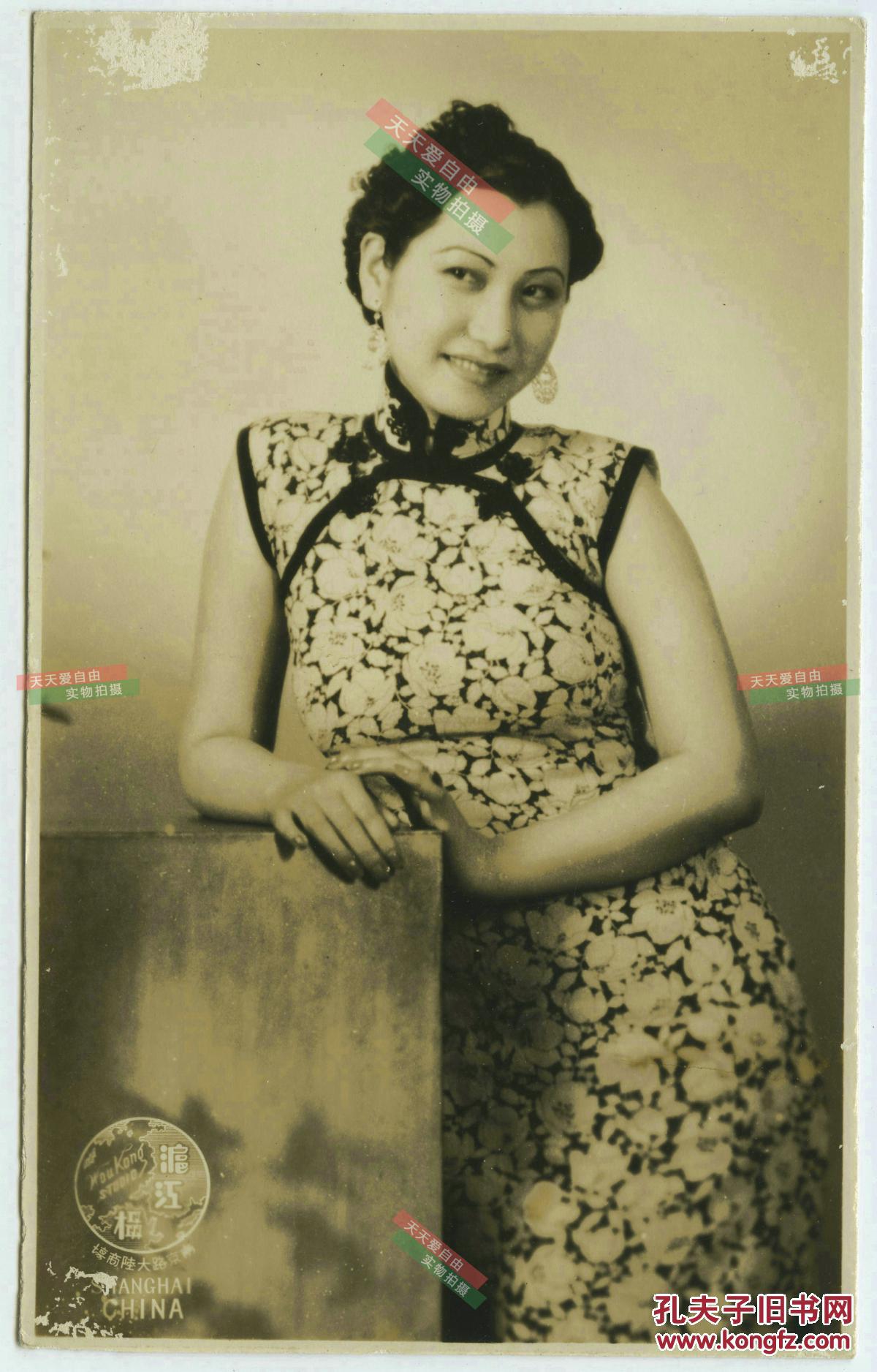 民国上海沪江摄影拍摄电影明星旗袍美女老照片,泛银
