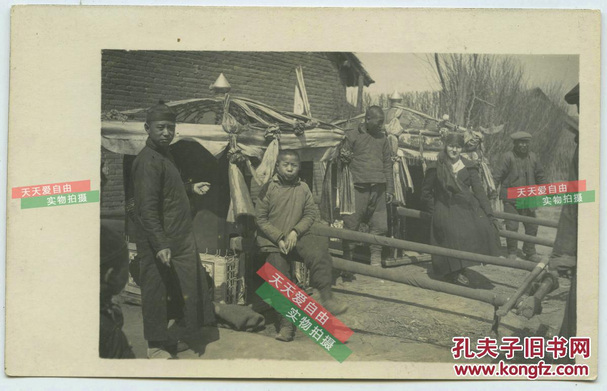 民国1920年东北满洲黑龙江哈尔滨交通工具轿子和轿夫老照片