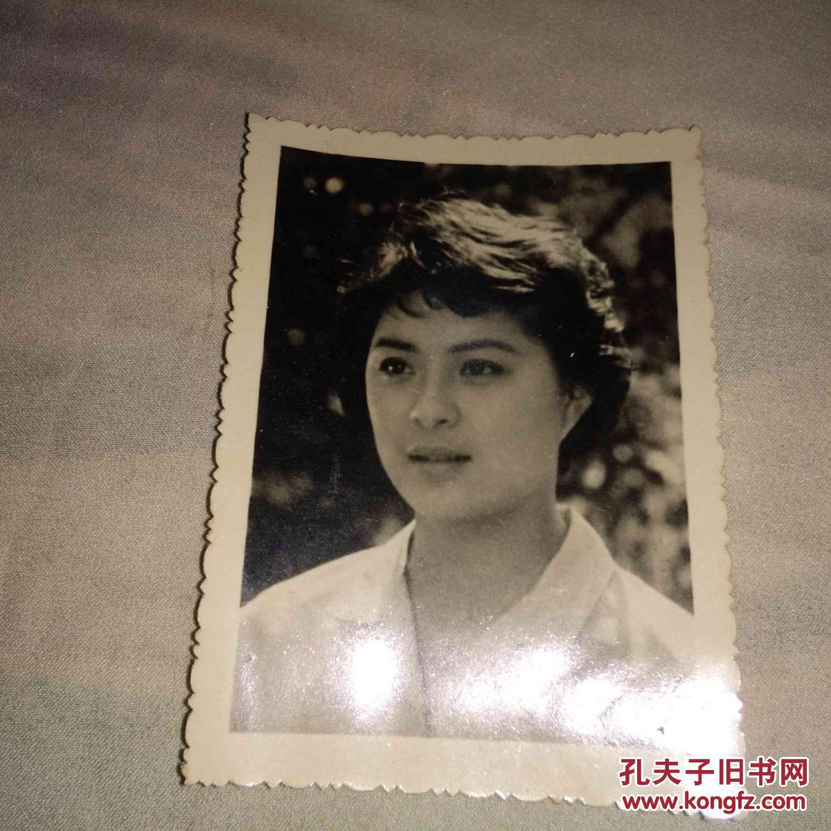 黑白照片式老画片 明星女演员 杨丽坤