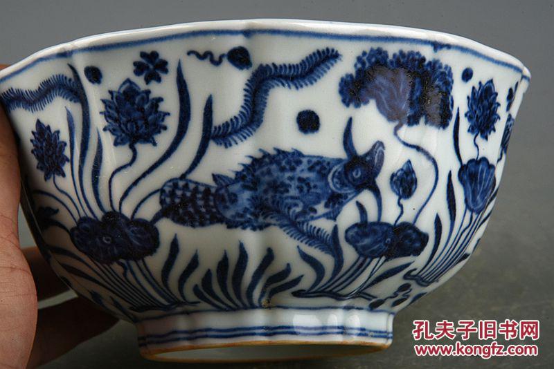 大明宣德年制青花鱼藻纹瓜棱碗 古玩古董古瓷器老货收藏