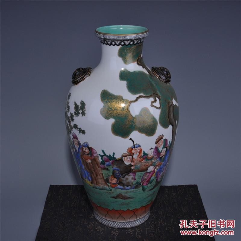 清雍正御制珐琅彩描金 九老四少人物故事纹双蝠盘口瓶