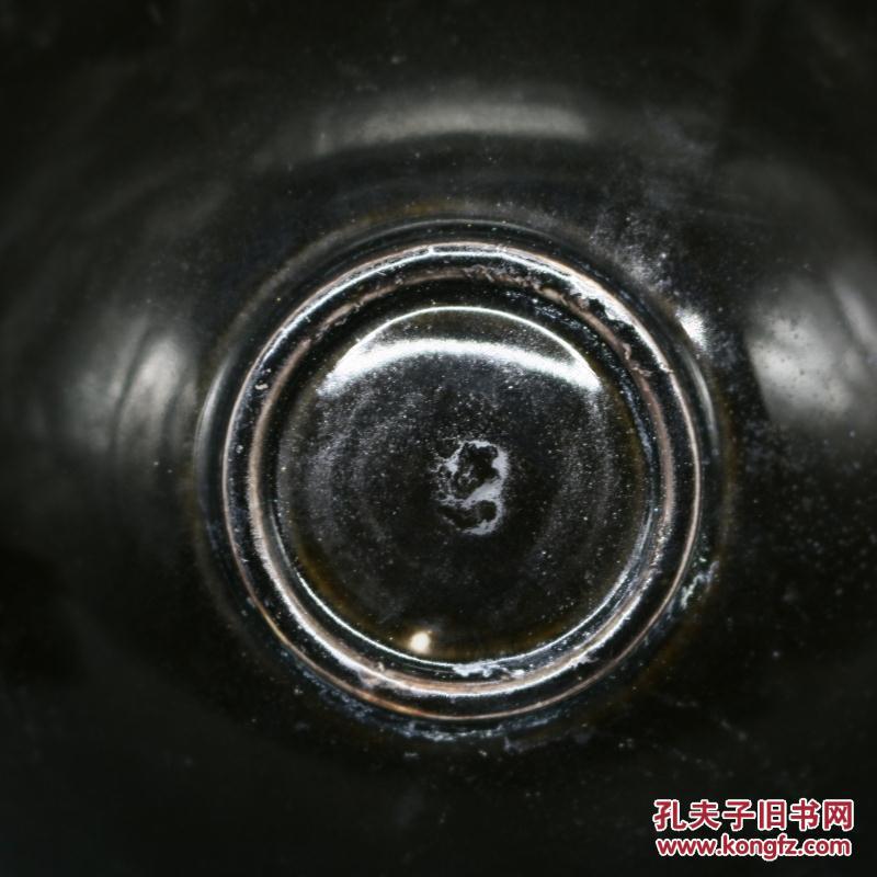 宋定窑黑釉刻花卉小碗