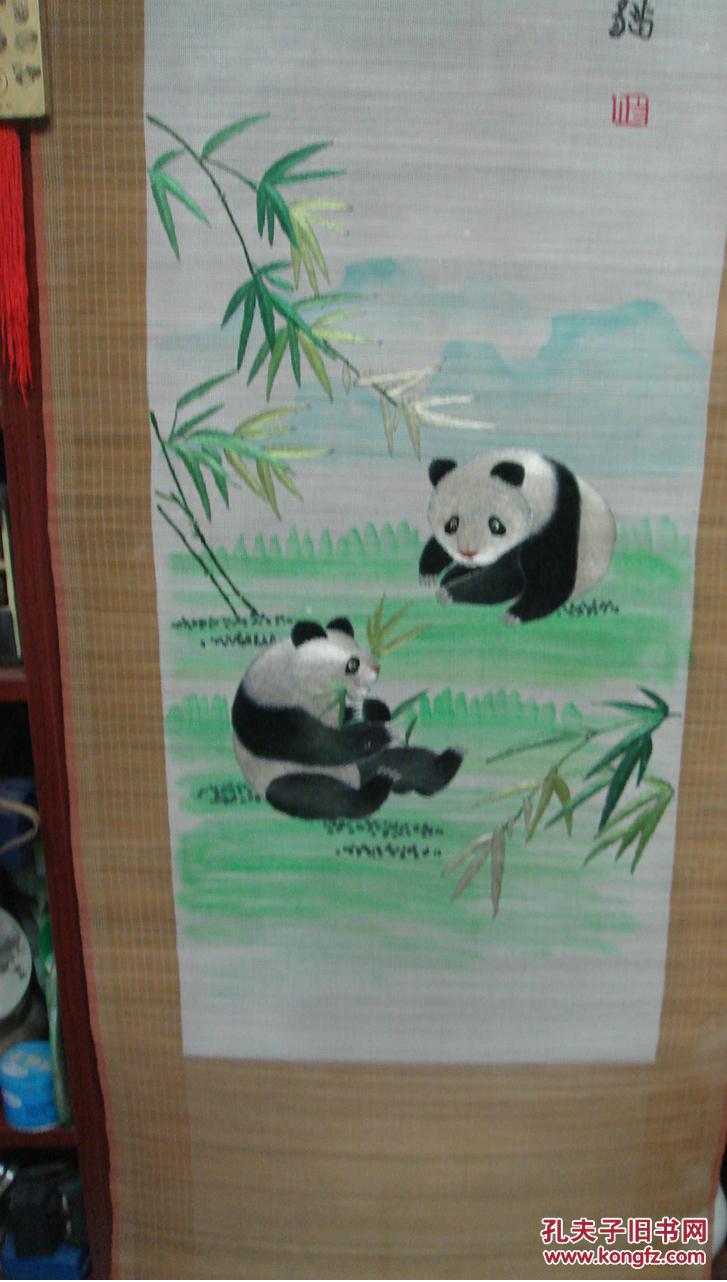 大幅珠帘刺绣画:熊猫竹子