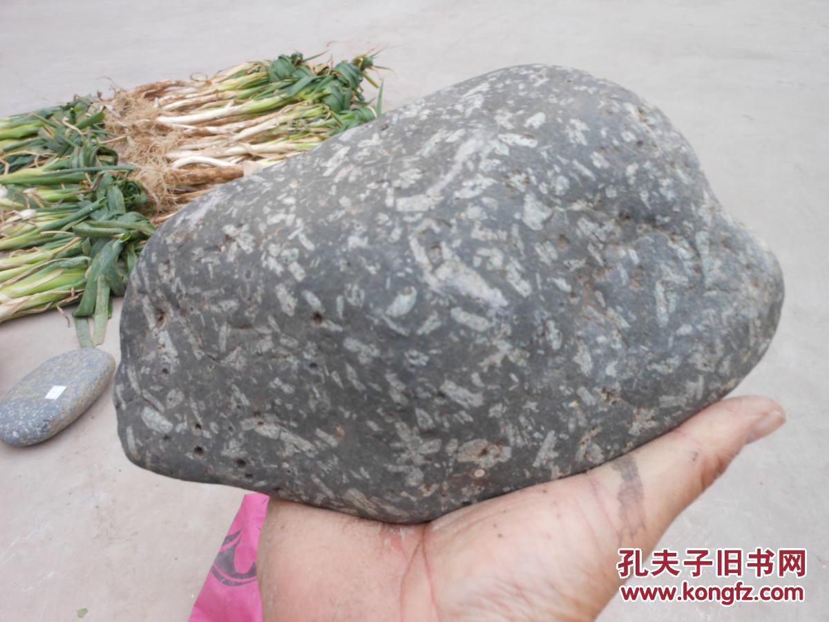 奇石摆件原石毛料绿色雪花石20厘米*10厘米*9厘米重6市斤