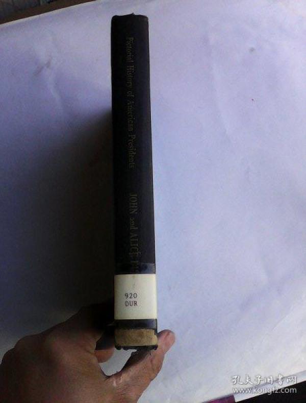 Pictorial History of American Presidents 英文原