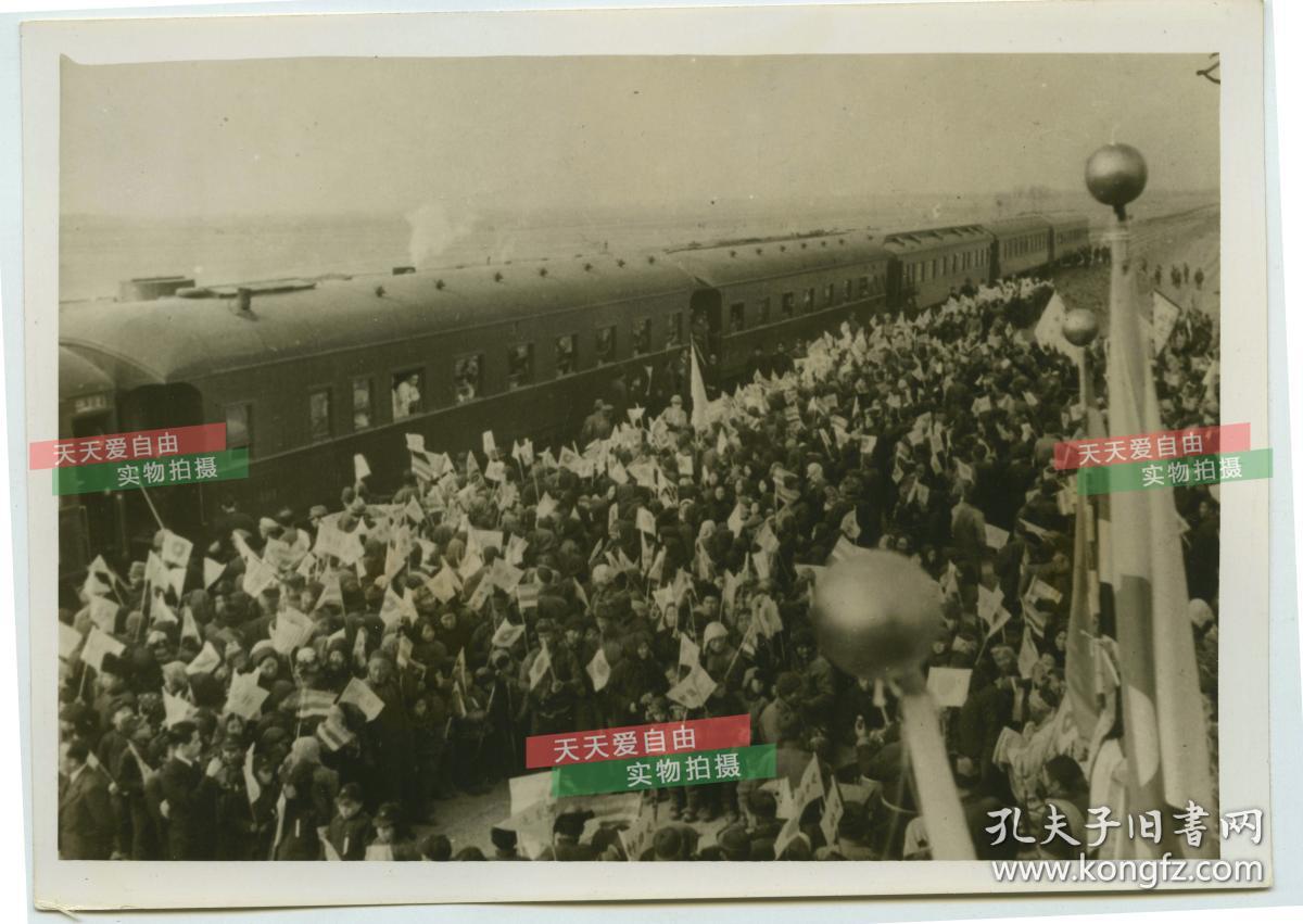 民国1941年4月湖南省常德市石门县火车站重新开放运行