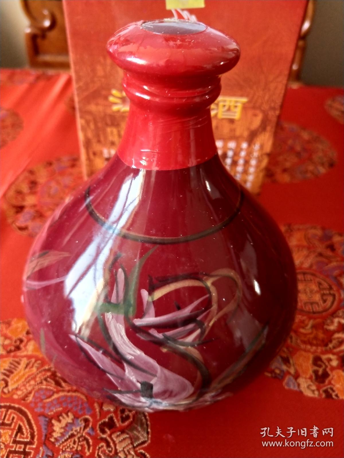 68度江泉酒瓶,内部赠品 500ml一斤,无酒.手绘瓷瓶.图示酒已开.