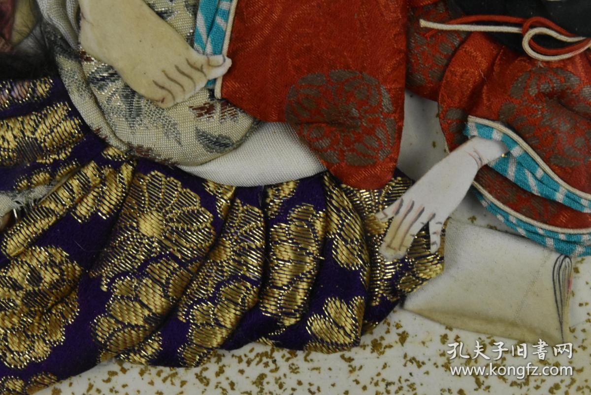 立体《日本风俗浮世绘布贴画》一幅 日本浮世绘 黑白老照片 风俗 春宫浮世绘 浮世绘展示古代日本民间男女欢愉之事 以大胆夸张的手法绘画 它是日本江户时代 兴起的一种独特民族特色的艺术奇葩 是典型的花街柳巷艺术 主要描绘人们日常生活、风景、和演剧 翻拍