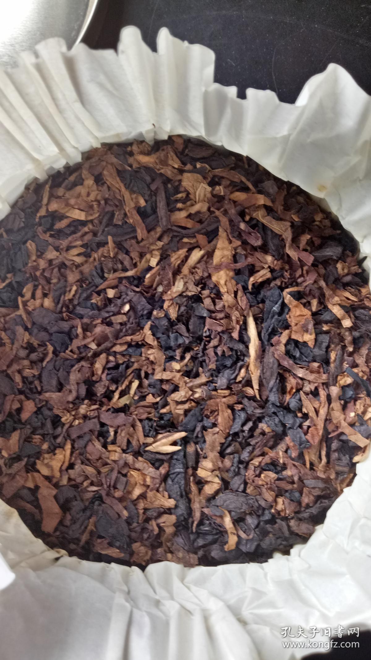10(国外早期烟斗丝铁盒装50g原装一盒,内有烟丝香味十足,未用过)