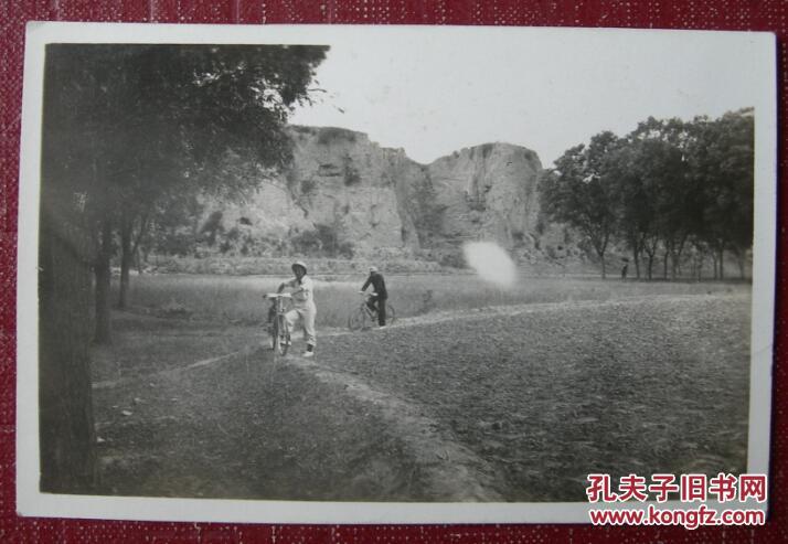 【民国老照片】民国,骑自行车郊游,画面唯美