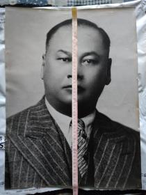 准像大照片53X39CM尺寸。字耿光.民国军事战