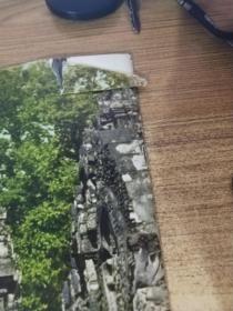 西哈努克亲王视察东埔寨解放区专辑,人民画报