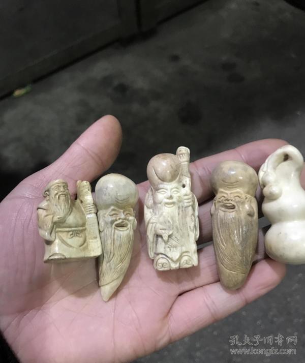 收来的五个清代鹿角雕挂件 品相完美 包浆老道