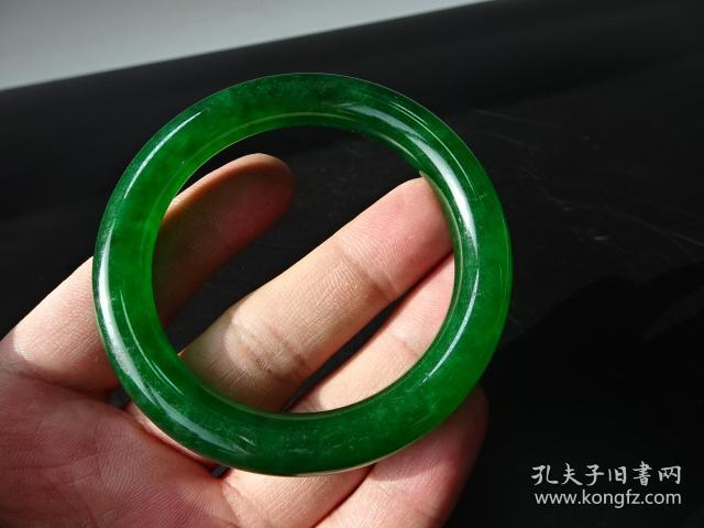 深绿老翡翠手镯