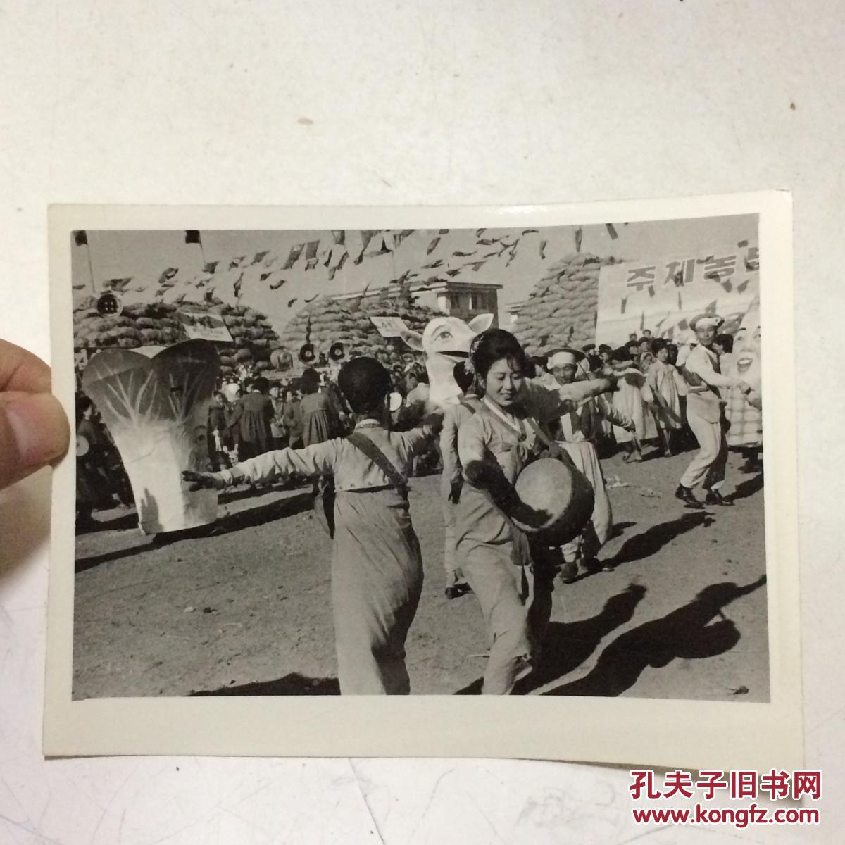 老照片:【※1981年庆祝建党60周年---1952年成渝铁路建成通车 ※】