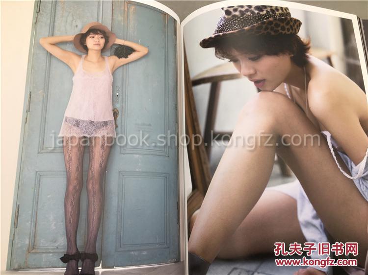 日本原版《荣仓奈々 写真集 NANA tremor》荣仓奈奈 写真集 摄影 丸谷嘉长