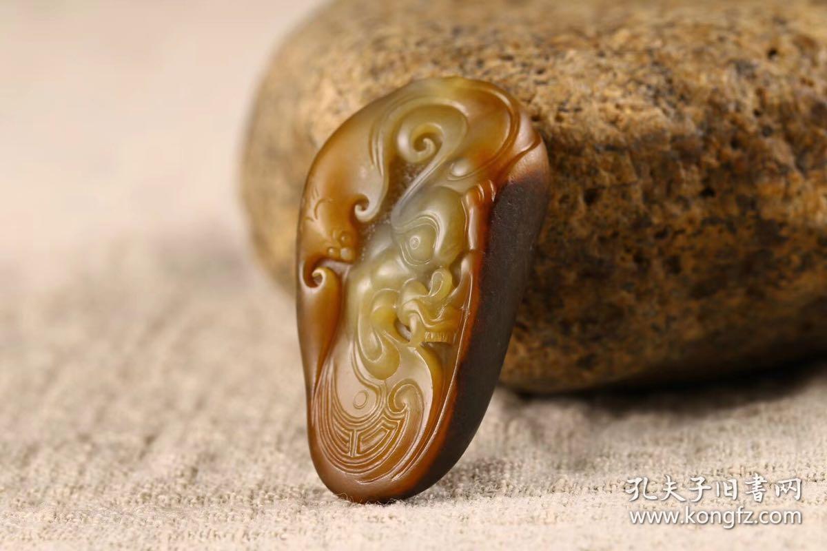 新疆和田玉籽料《福寿双全》独籽 沁料,雕刻瑞兽蝙蝠!寓意吉祥!