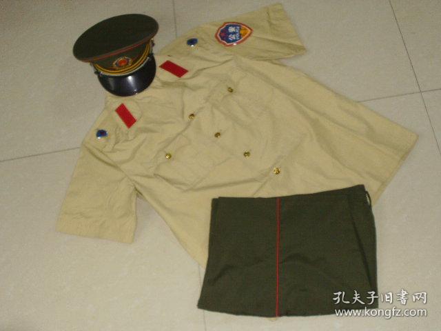 上世纪80年代老公安警察公警米黄色的确良布夏短袖老制服老警服一全套