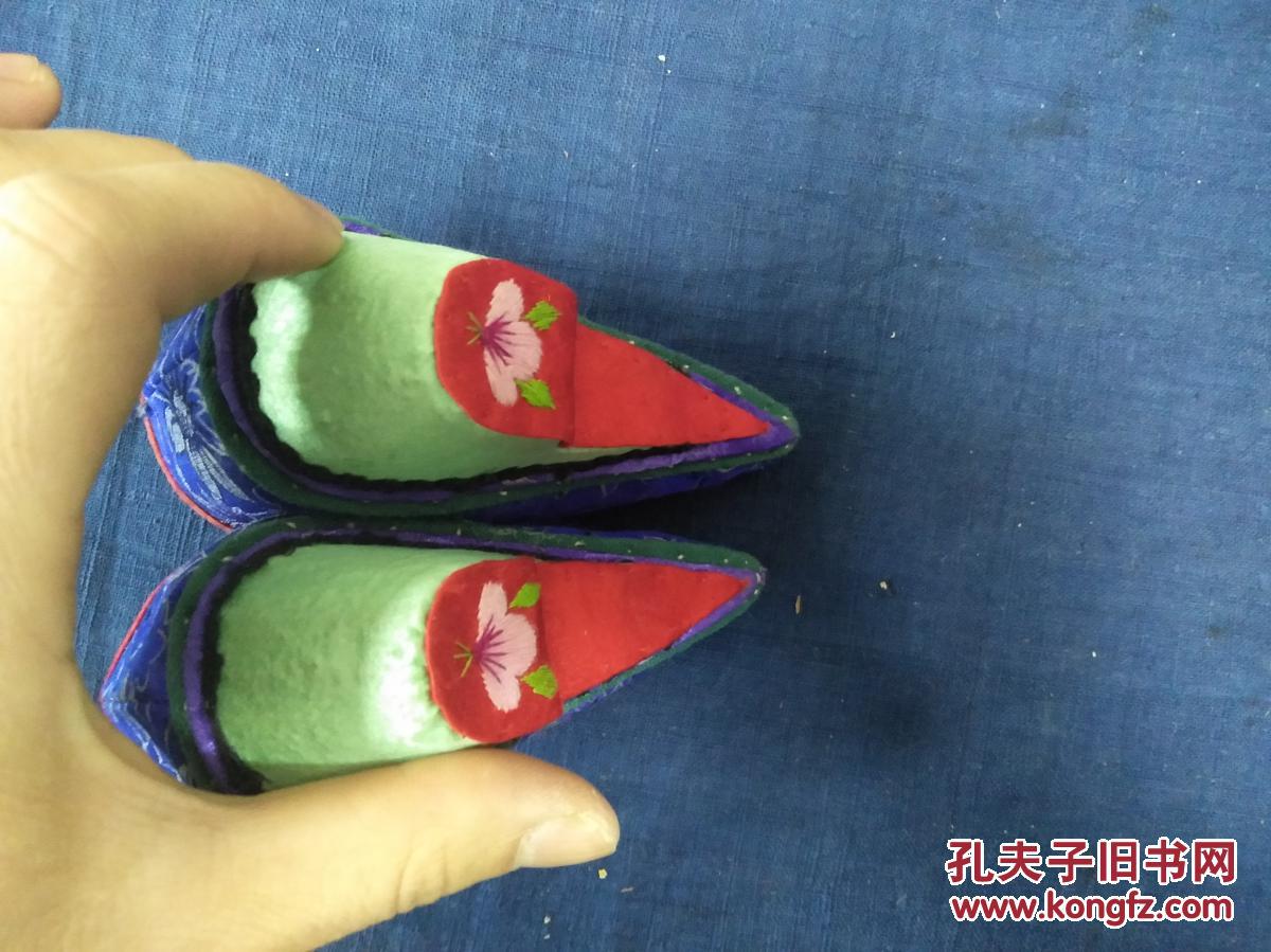 晚清 女性 性学 研究资料 缠足文化 《三寸金莲鞋》 一双 !