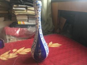 收藏酒瓶 雅罗白高档瓷瓶