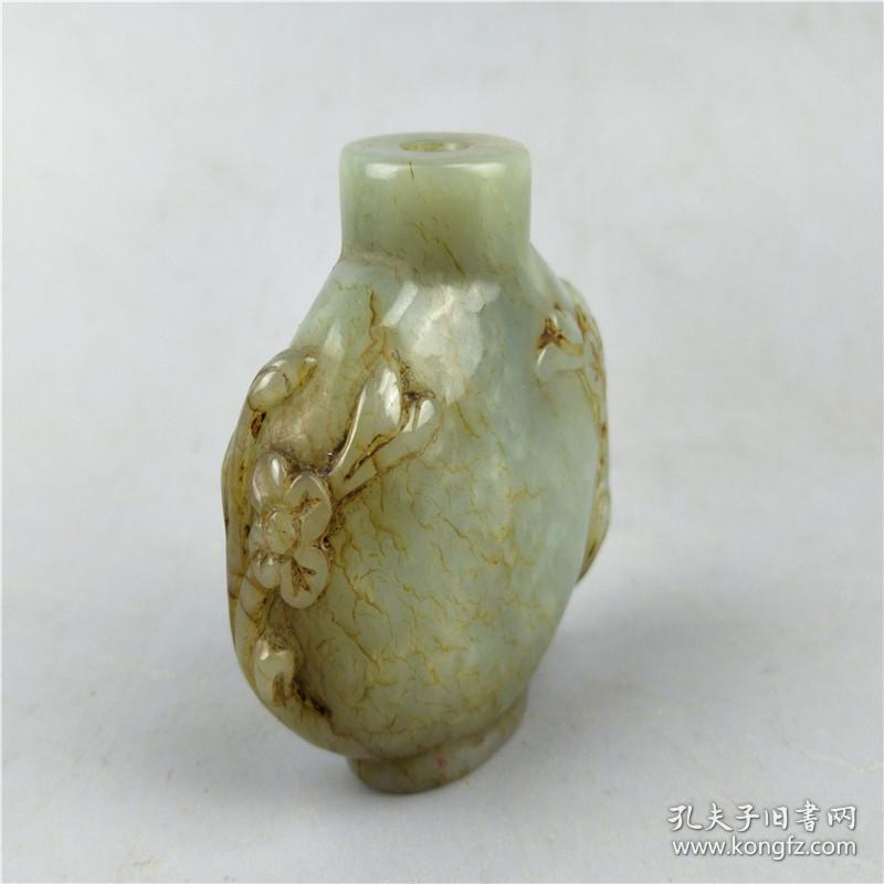 清代包老和田玉鼻烟壶