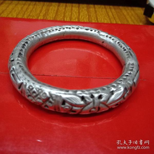 古代银手镯