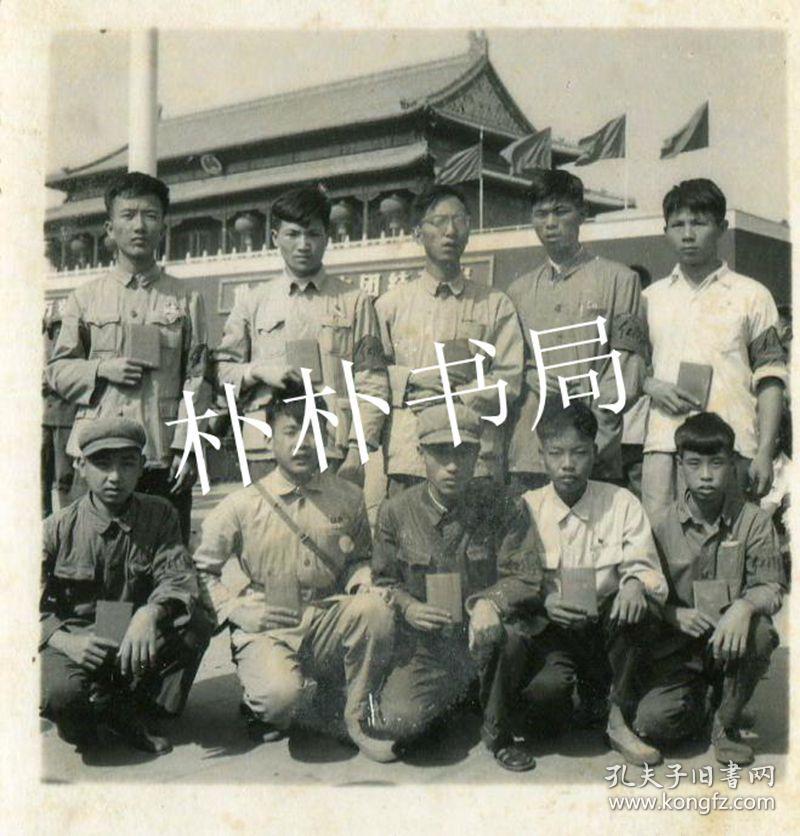 文革经典稀缺影像资料/历史在这里停留:一个时代的红卫兵大串联影像