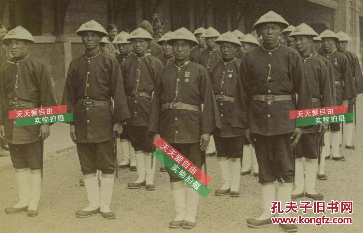 民国时期立体照片--1897年维多利亚女王的登基钻禧游行中的香港警察