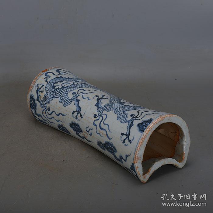元青花剥皮釉手绘单龙纹瓷枕