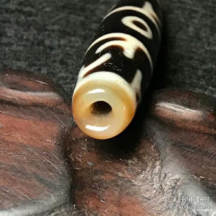 藏传真品天珠 老料高油包浆金钱钩三眼天珠 极美至纯金钱沟老天珠