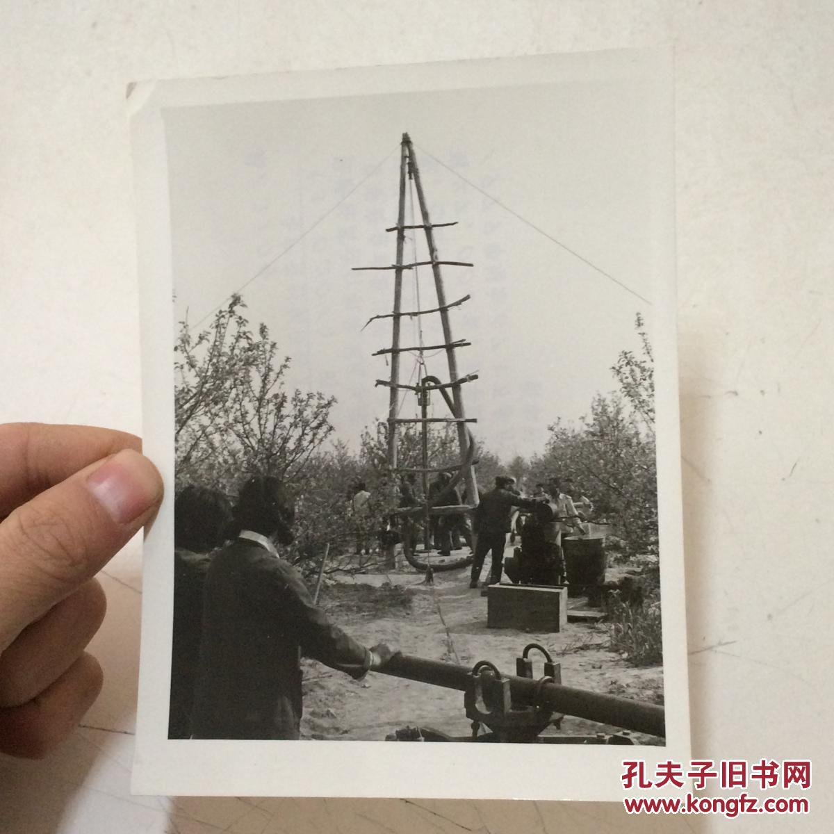 制促进了农田水利的发展 1 背面有说明 地点:河南省兰考县兴办水利