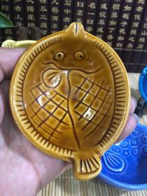 五色鱼小盘